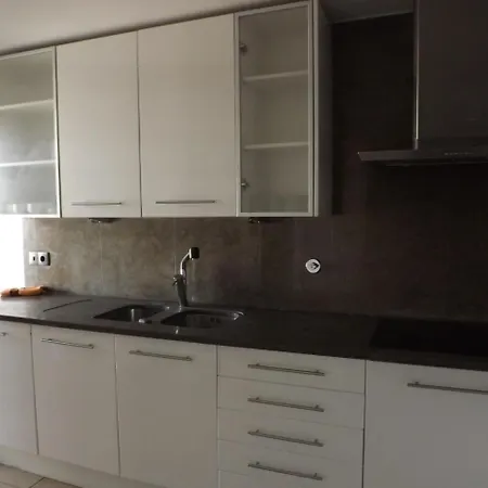 Holiday Ocean View Residences بيت للعطل